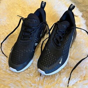 Nike AirMax 270